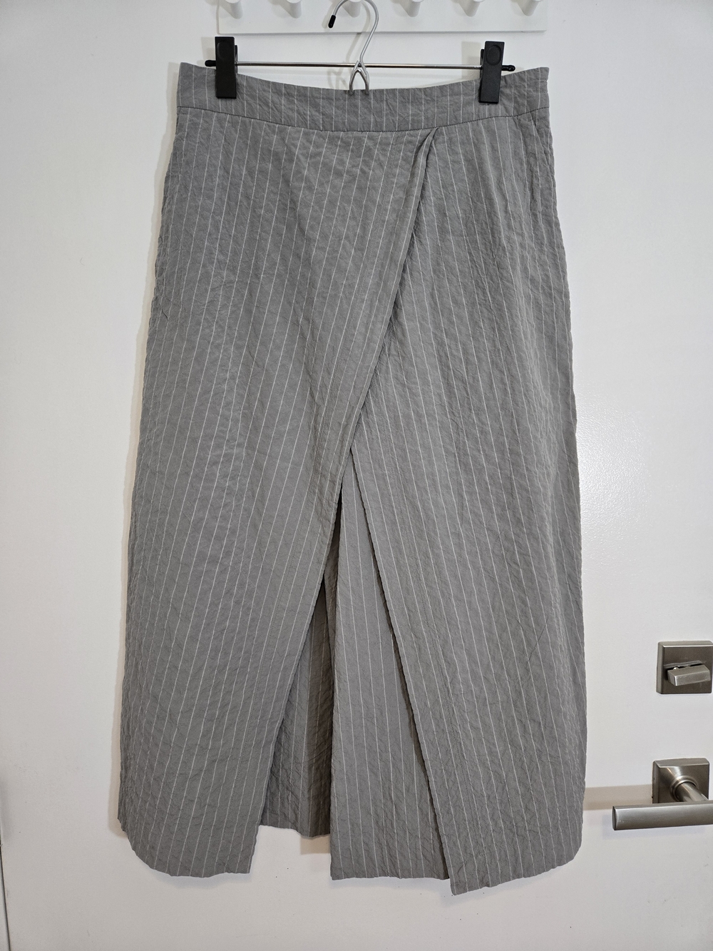 OSKA Germany Pinstripe Wide-Leg Crop Wrap-Front Culottes - Size 2 (Cotton Blend) - Picture 2 of 9
